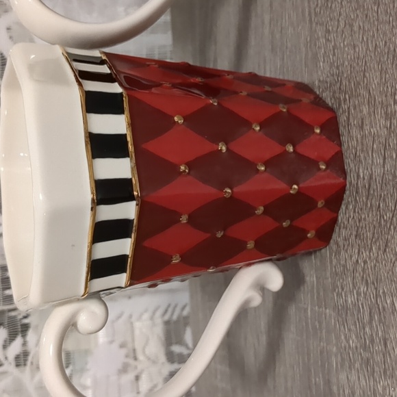 Whimsical Harlequin Matching Octagon Shaped Mug Set (2) - Picture 6 of 9